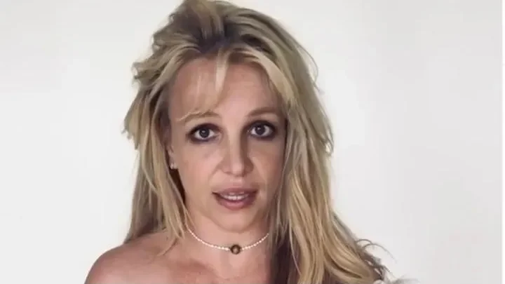 "Britney Spears Allegedly Assaulted by San Antonio Spurs Security"
