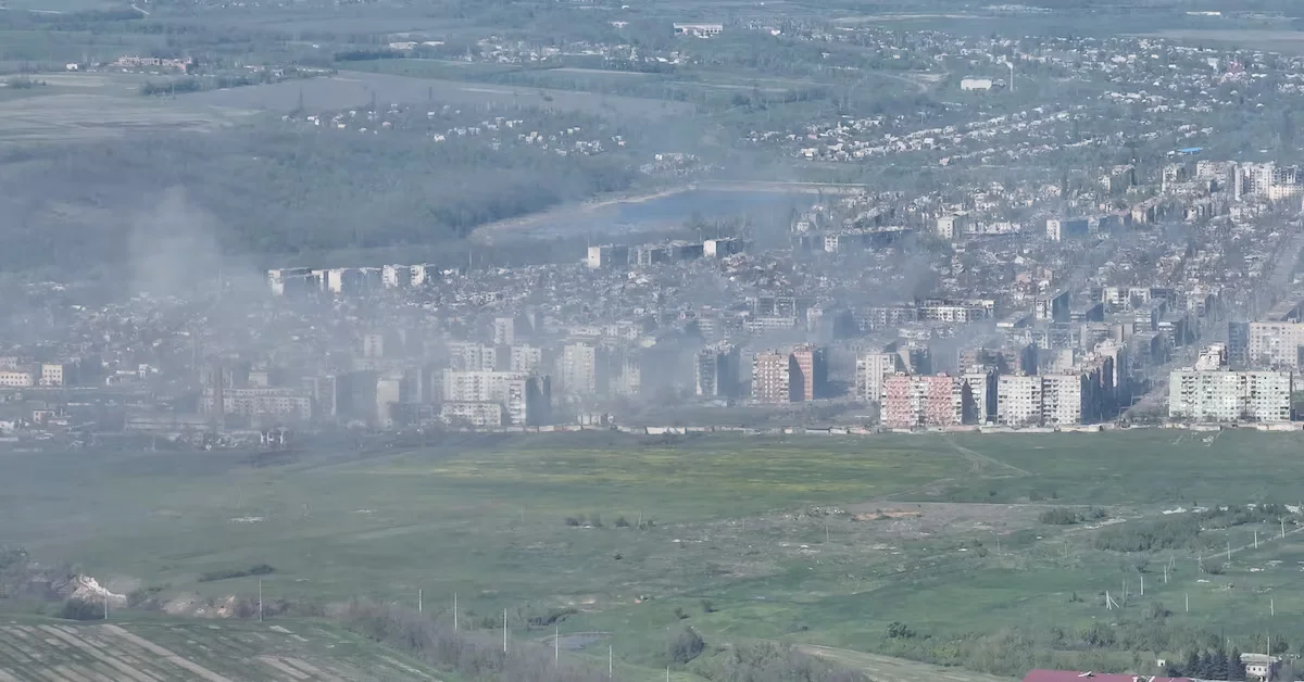 Russia intensifies fighting in Ukraine, accused of using banned weapons.