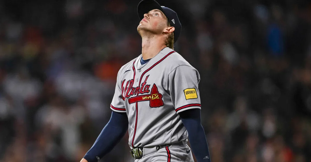 Braves ride six pitchers to 3-1 win over Giants