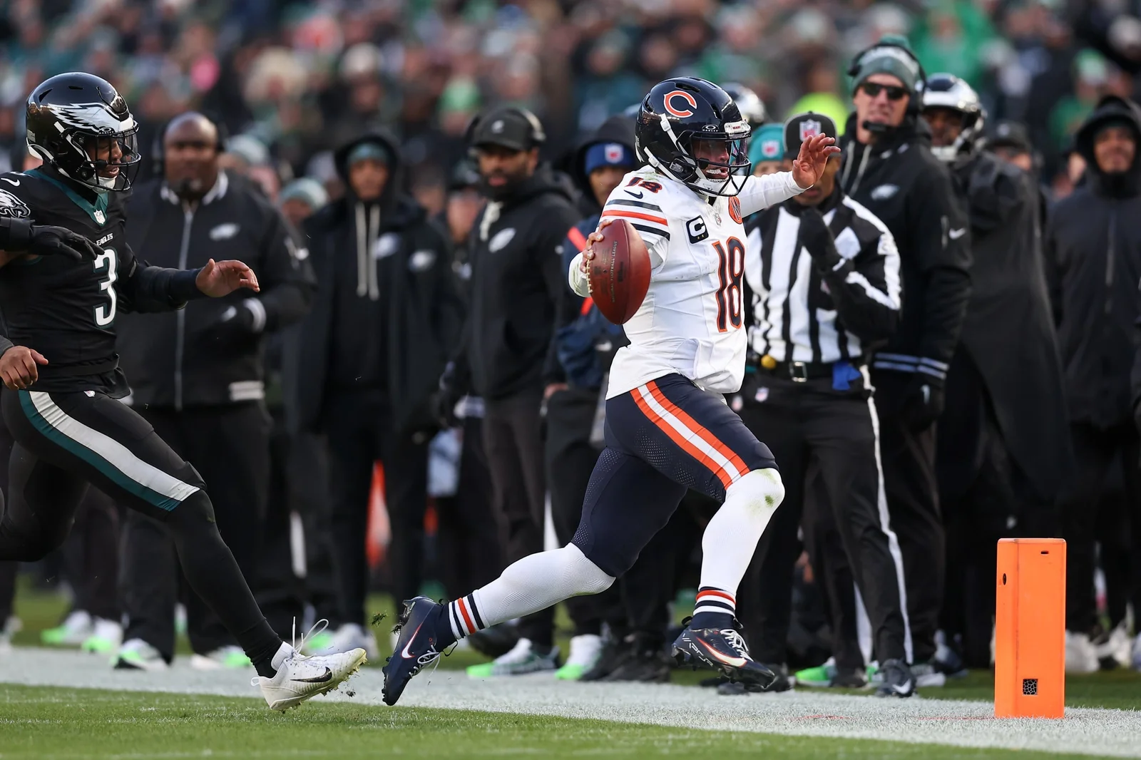 Bears 2026 Schedule Emerges: Road Start, MNF Clash, and Thanksgiving Tilt
