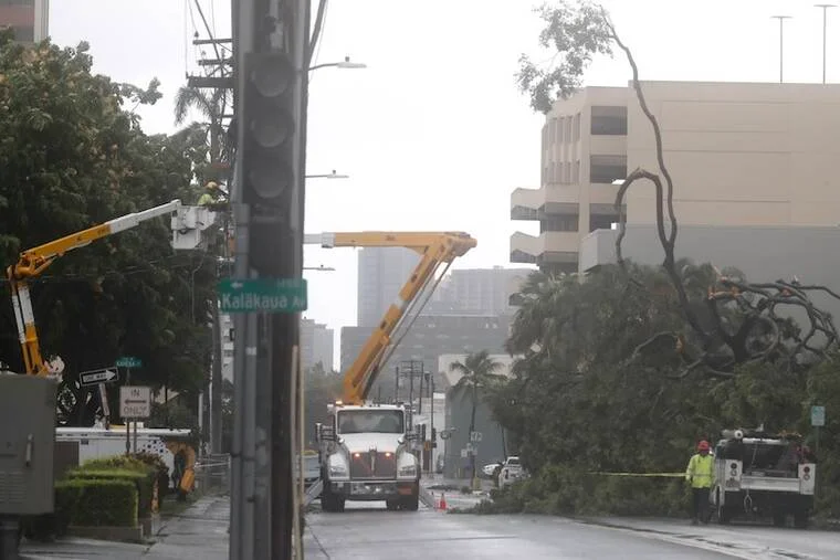 Hurricane Lala Triggers Hawaii-Wide Outages, HECO Warns of Extended Restorations
