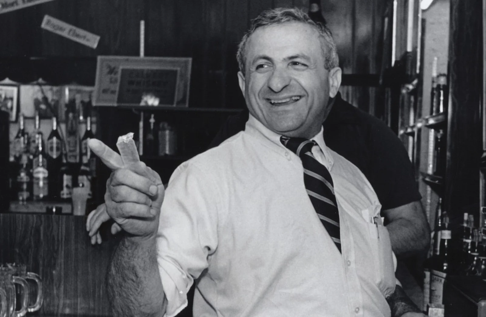 Sam Sianis, Keeper of Chicago's Billy Goat Legend, Dies at 91
