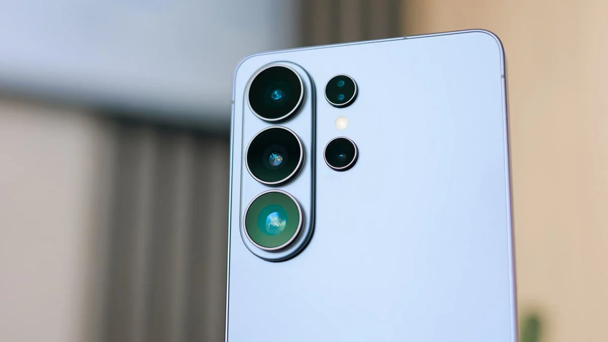 Galaxy S27 Ultra rumored to revive Galaxy S9 camera feature with variable aperture and 200MP sensor