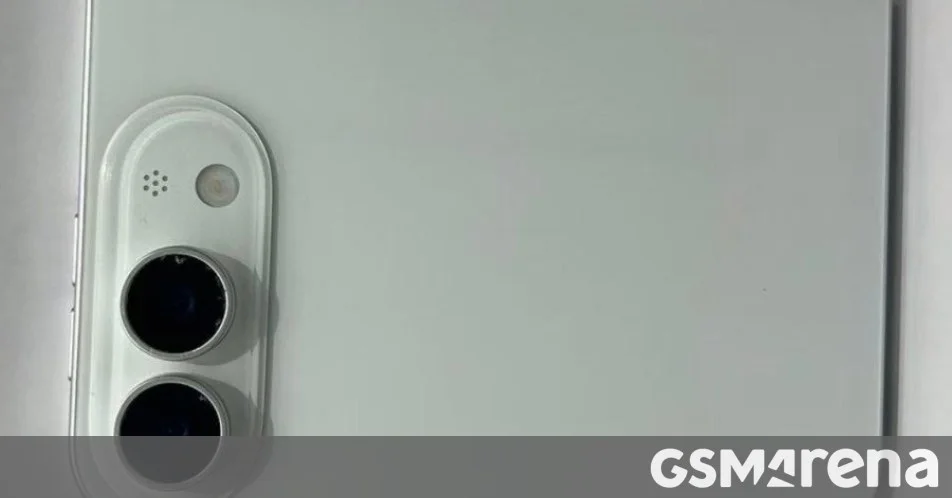 iPhone Ultra on Track for September Debut, with Possible Delayed Availability