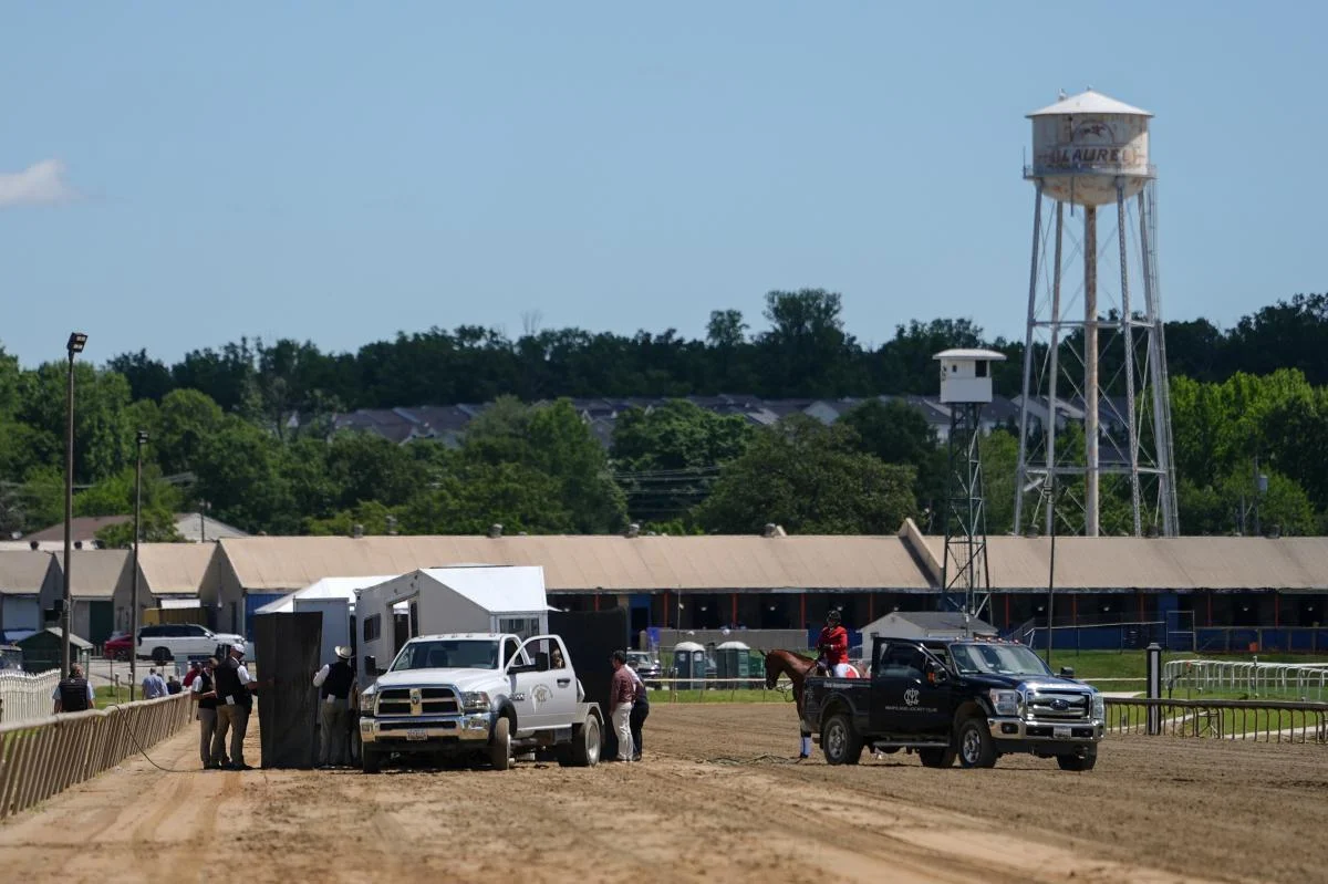 Laurel Park Tragedy: Horse Collapses After Finish as Preakness Weekend Begins