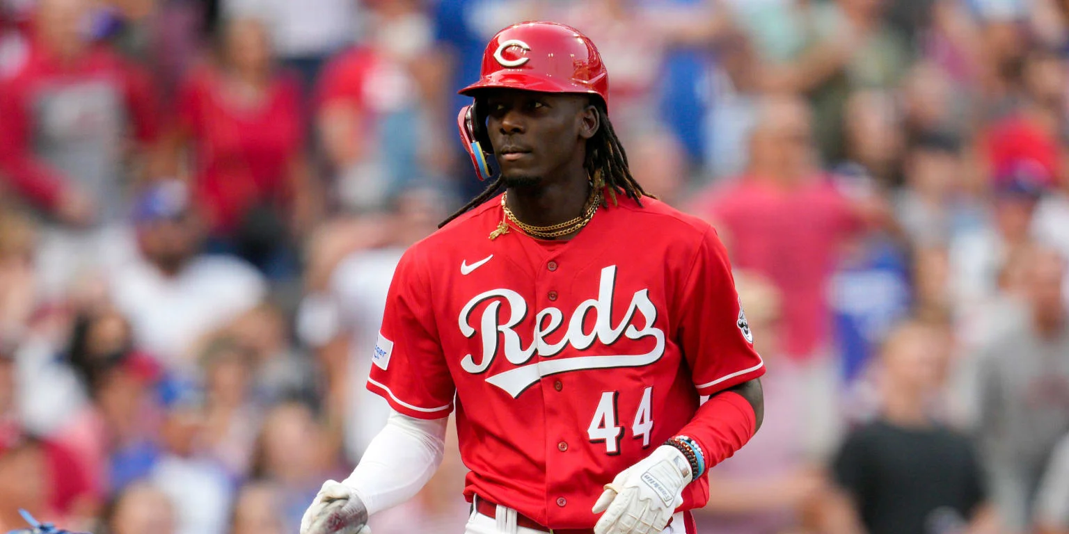 Elly De La Cruz: Rookie Sensation Making Waves in MLB.