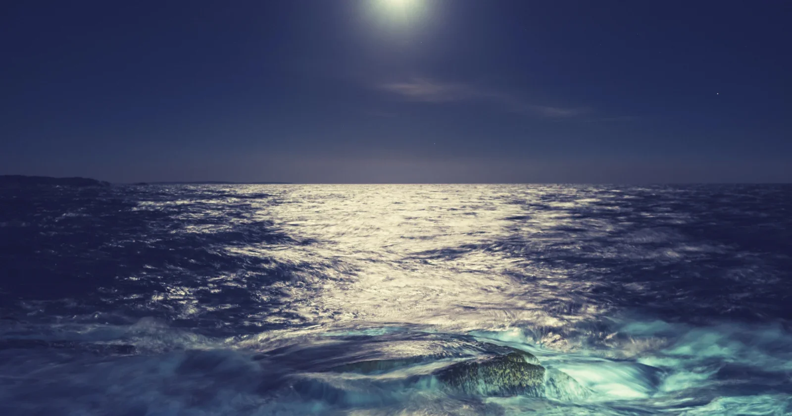 Satellites End 400-Year Milky-Sea Mystery in the Indian Ocean