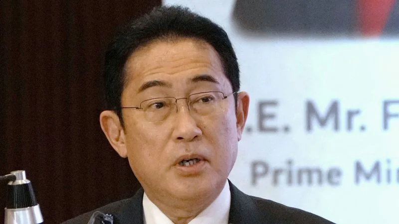 Japan's Kishida meets with Ukraine's Zelensky in surprise visit