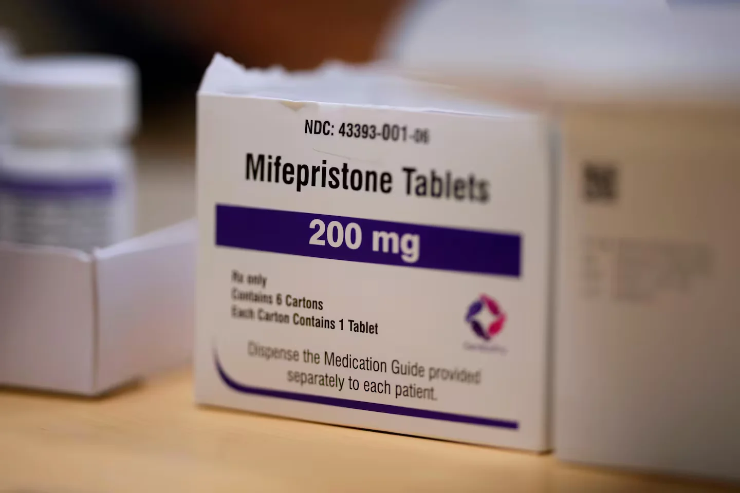Court reinstates in-person pickup for abortion pills nationwide (temporary)