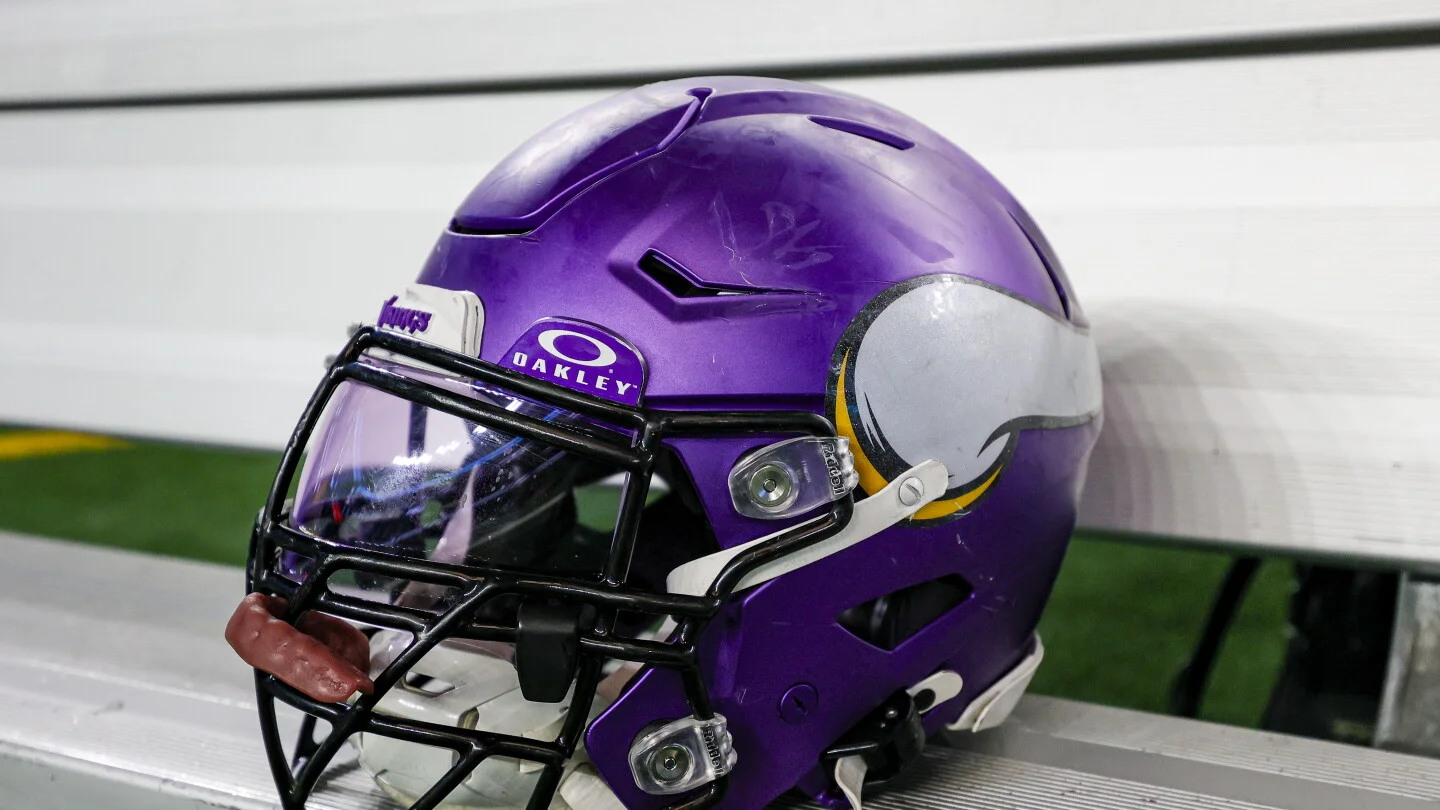 Vikings suspend DB coach for three weeks after DWI plea