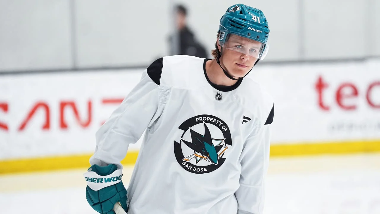 Sharks secure No. 2 pick Stenberg on three-year rookie deal