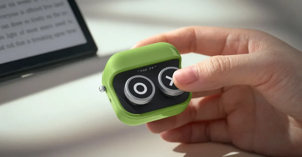 Boox Tappy: a tiny two-key remote for pages and more