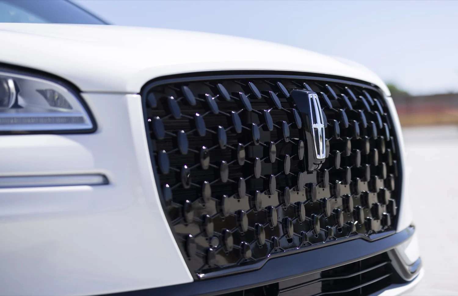 2027 Lincoln Corsair to Use U.S. VIN While Built in China