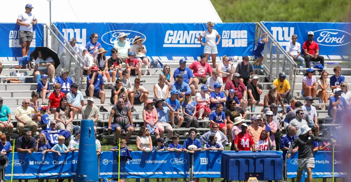 Giants' Day 2 Camp: Carter Dominates, Nabers Returns, Thibodeaux Makes Impact