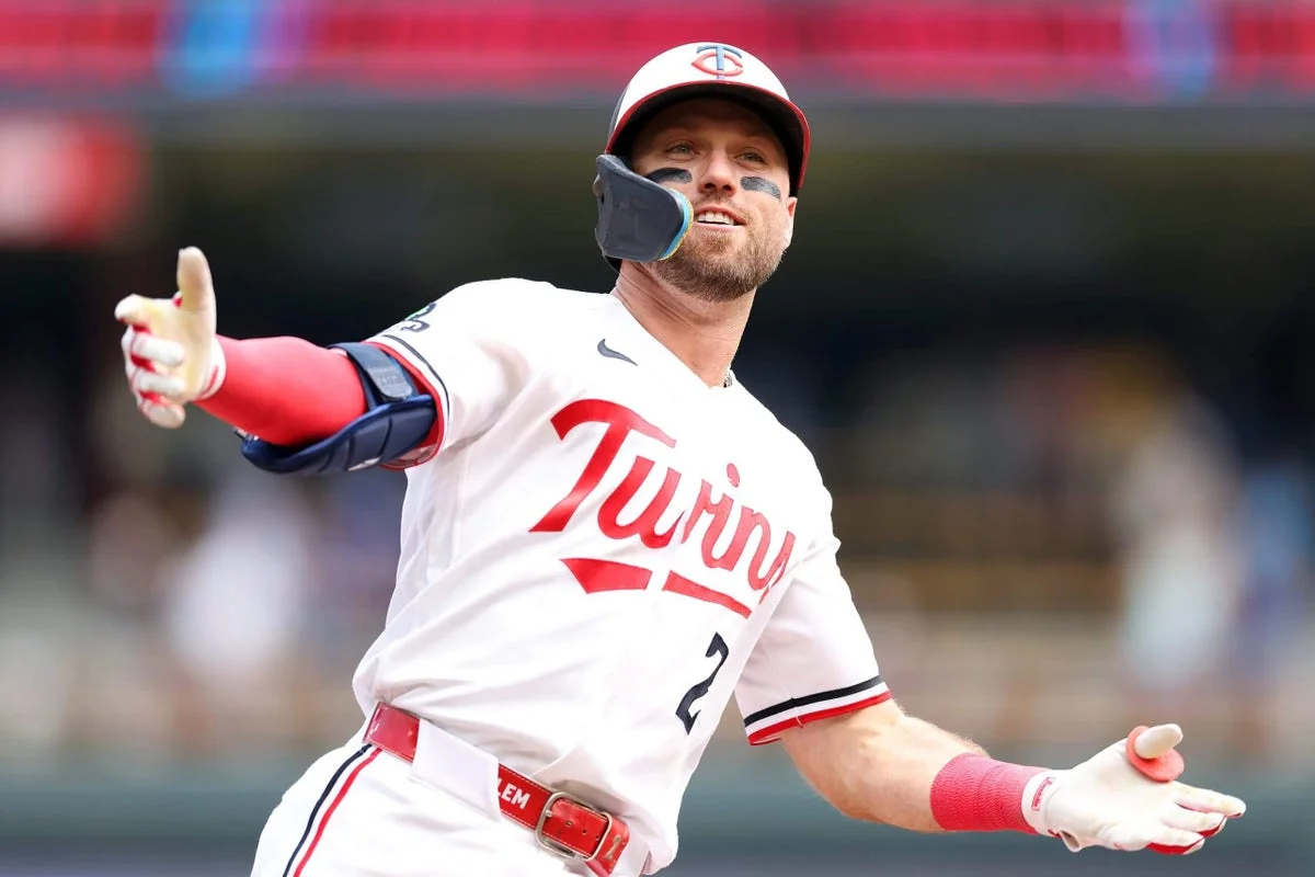Gray’s pregame hunch fuels Clemens’ walk-off slam, Twins top Royals