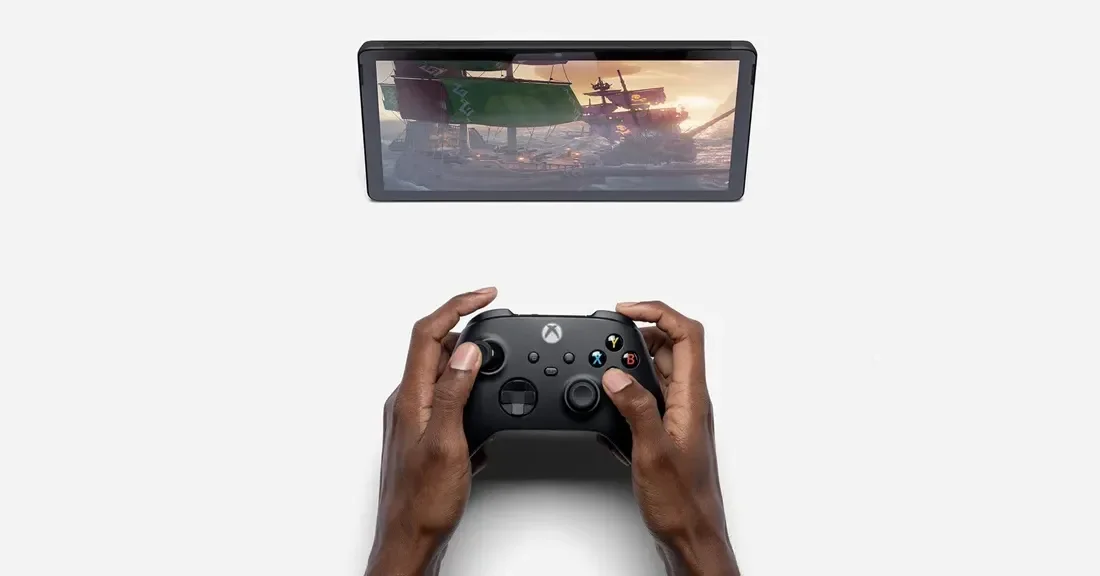 Microsoft keeps hope alive for Xbox mobile store as it leans on open app markets
