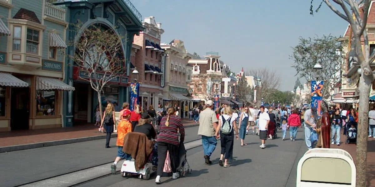 Ghost Town Weekends as Disneyland Crowds Dip in Early Summer