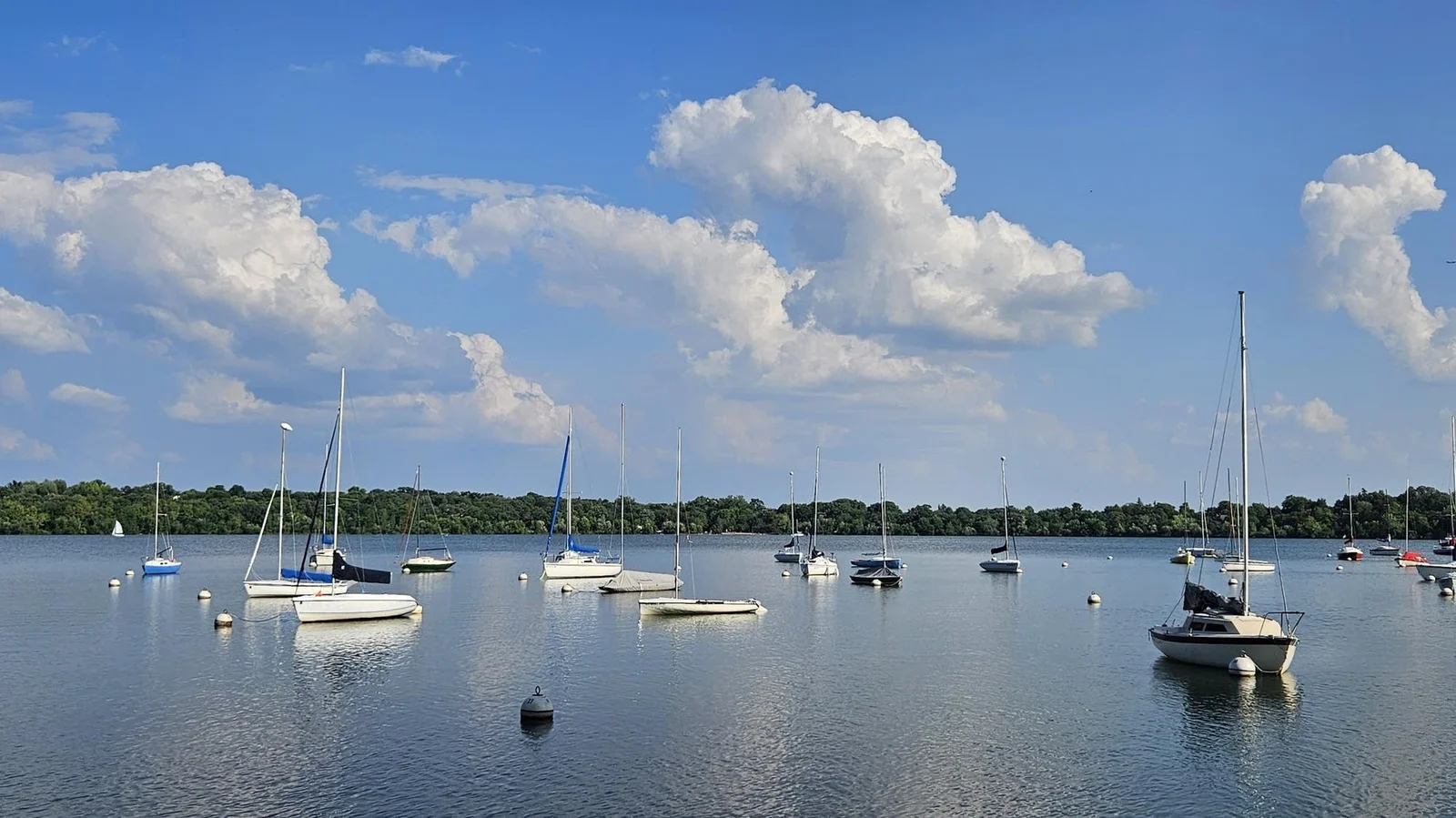 Weekend Weather: Sunny Saturday, Rainy Sunday-Monday