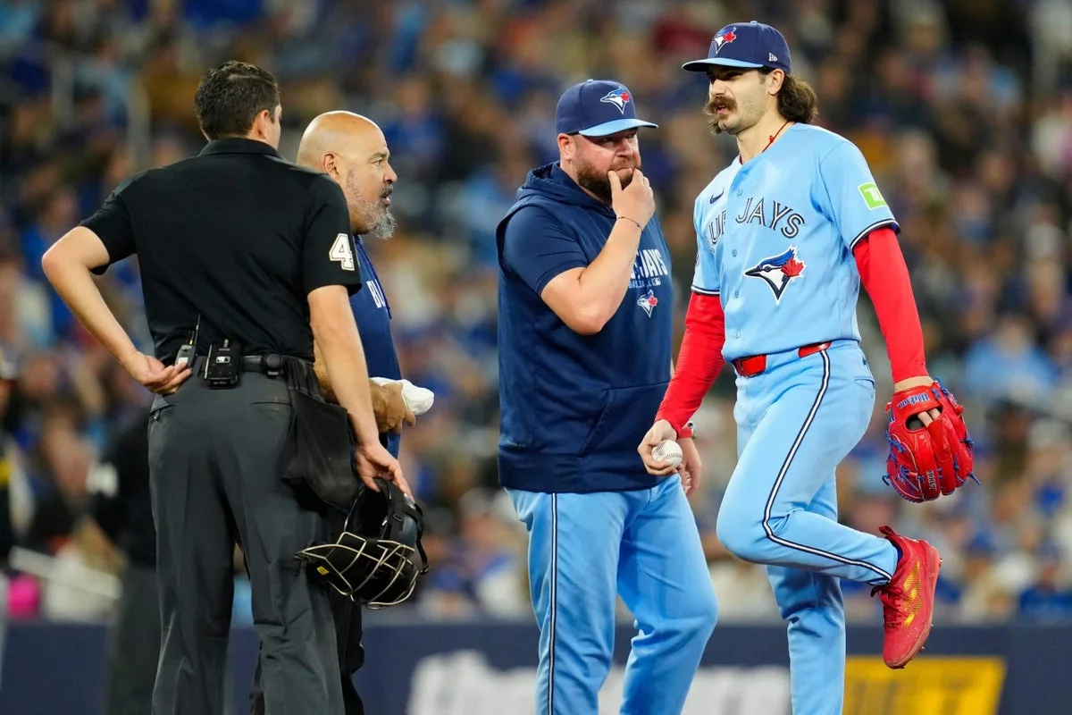 Blue Jays dodge major scare as Cease and Guerrero Jr. depart with injuries