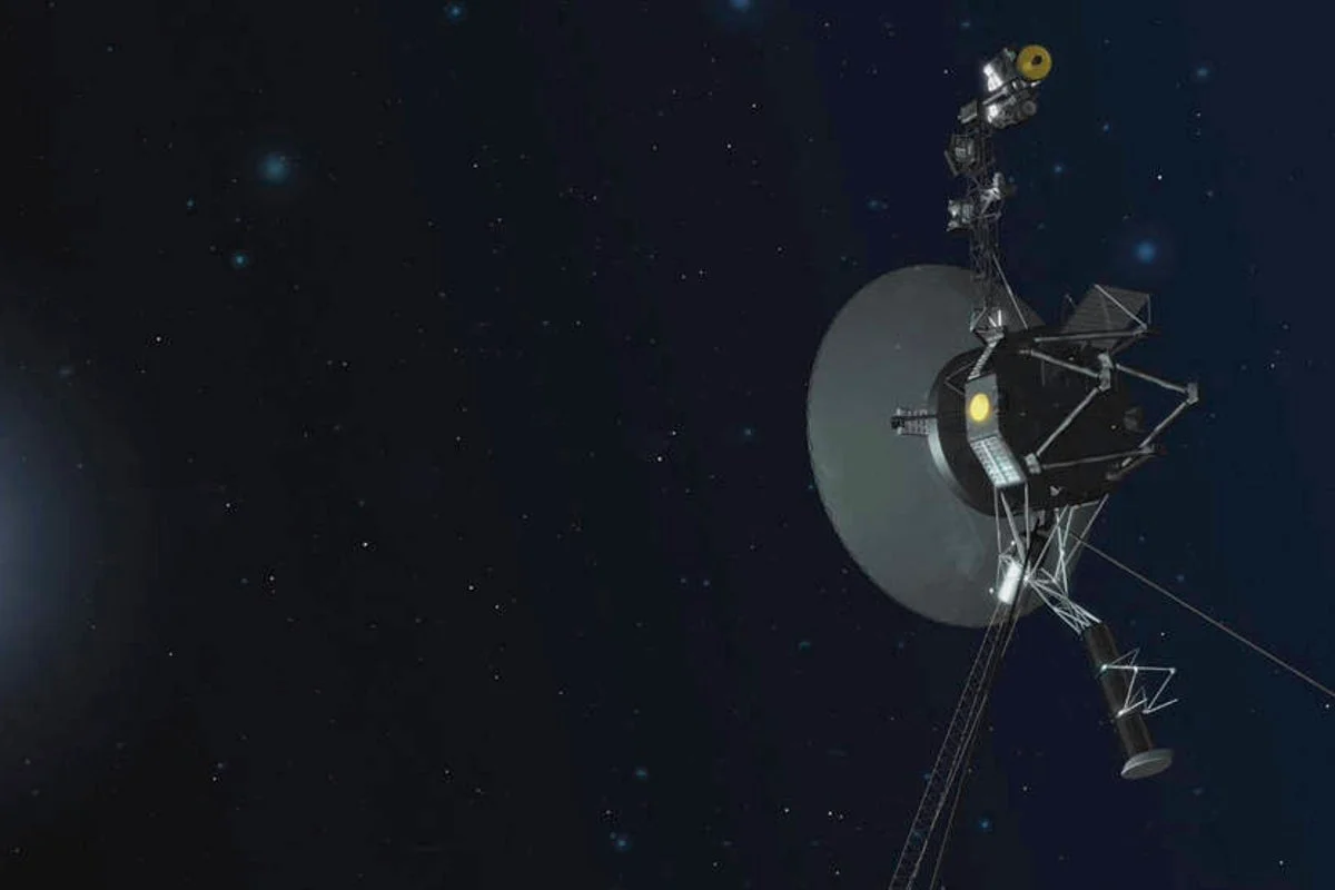 Voyager 1’s power squeeze prompts bold plan to keep exploring