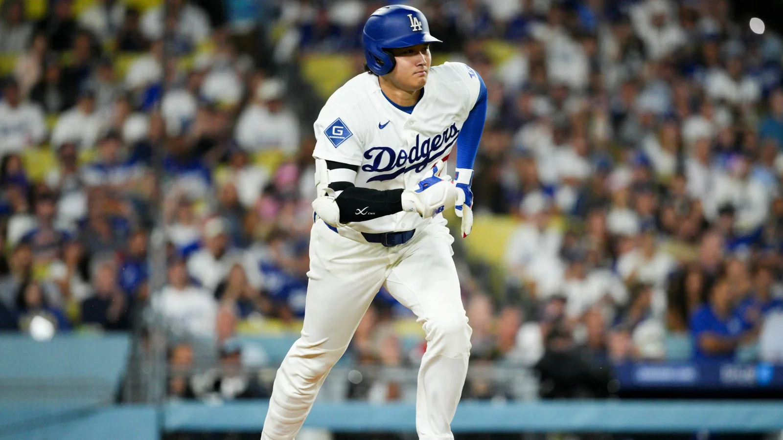 Ohtani Smashes 300th Career Home Run in 1,102 Games (5th-Fastest MLB)