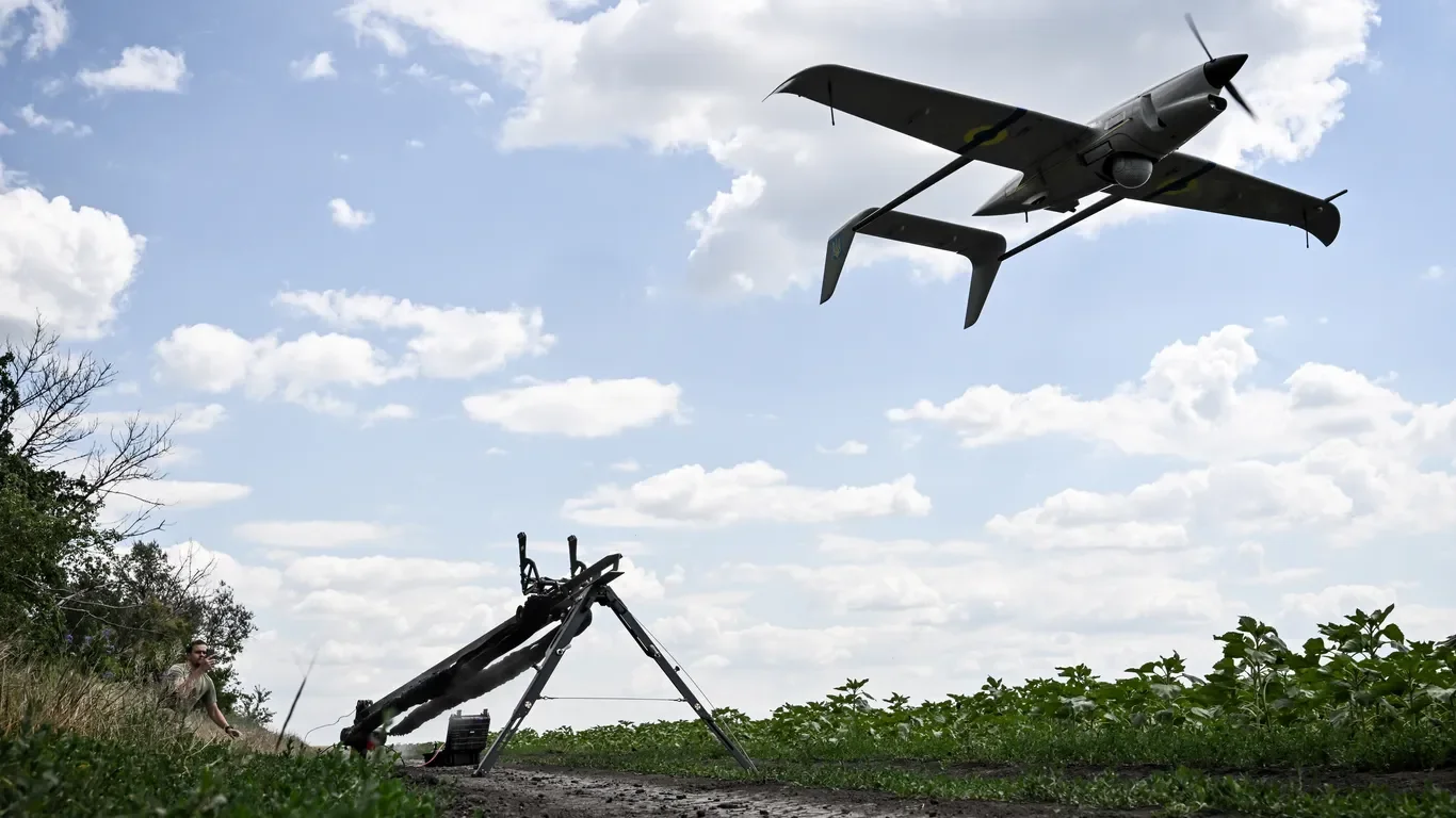 Ukraine extends long-range strike reach into Russia