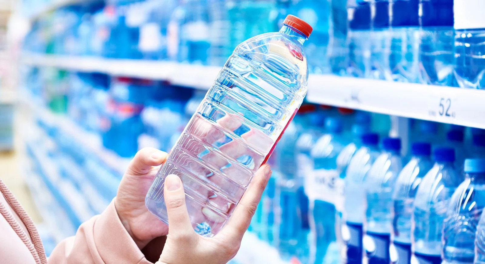 Columbia Study Reveals Nanoplastic Load in Everyday Bottled Water