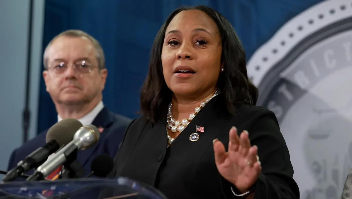 "Georgia Governor Faces Pressure to Support Fani Willis in Trump Case"