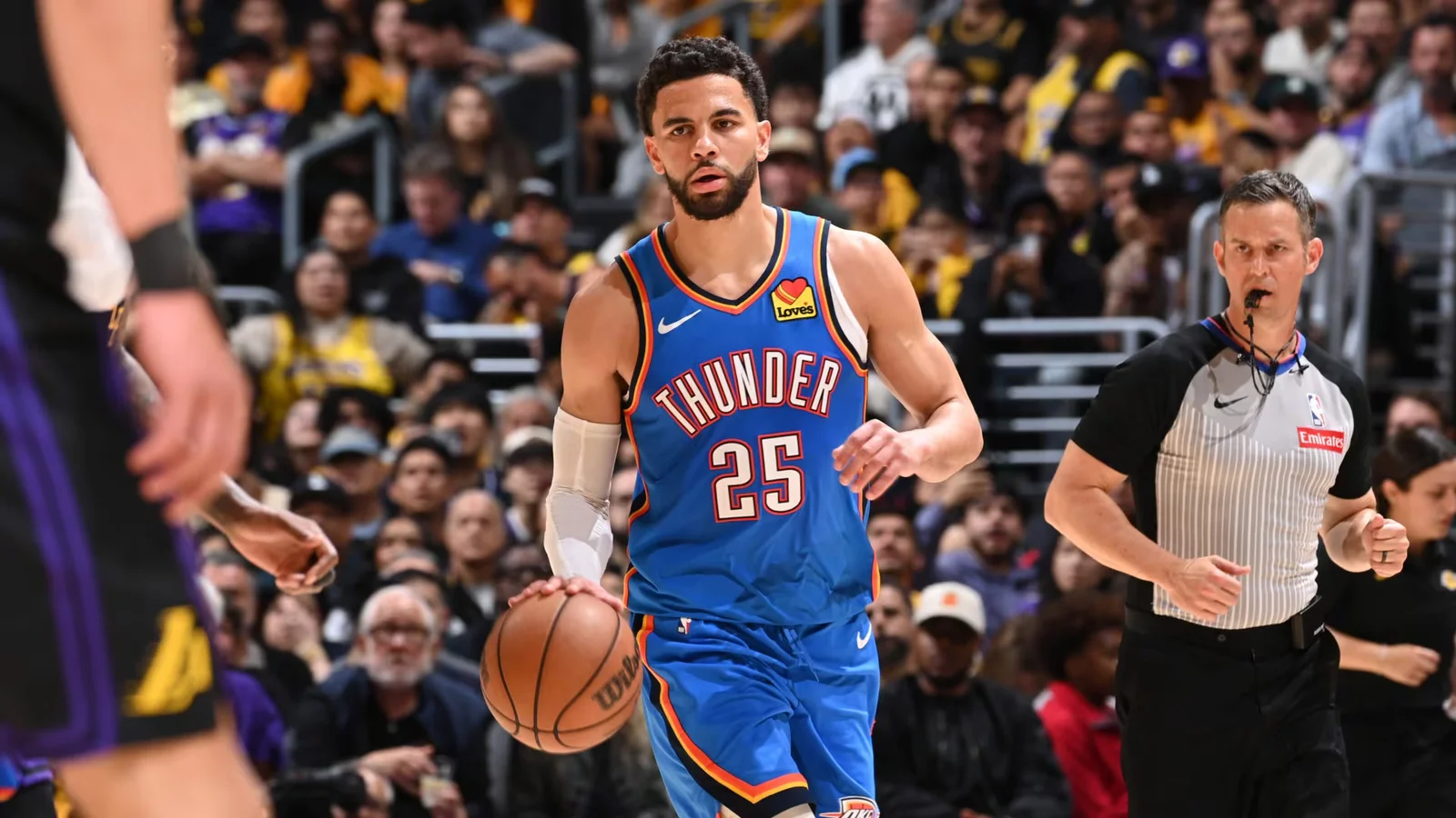 Thunder guards carry OKC past Lakers to complete Western sweep