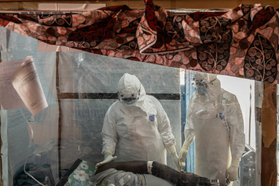 France detects Ebola virus in doctor who traveled to Congo