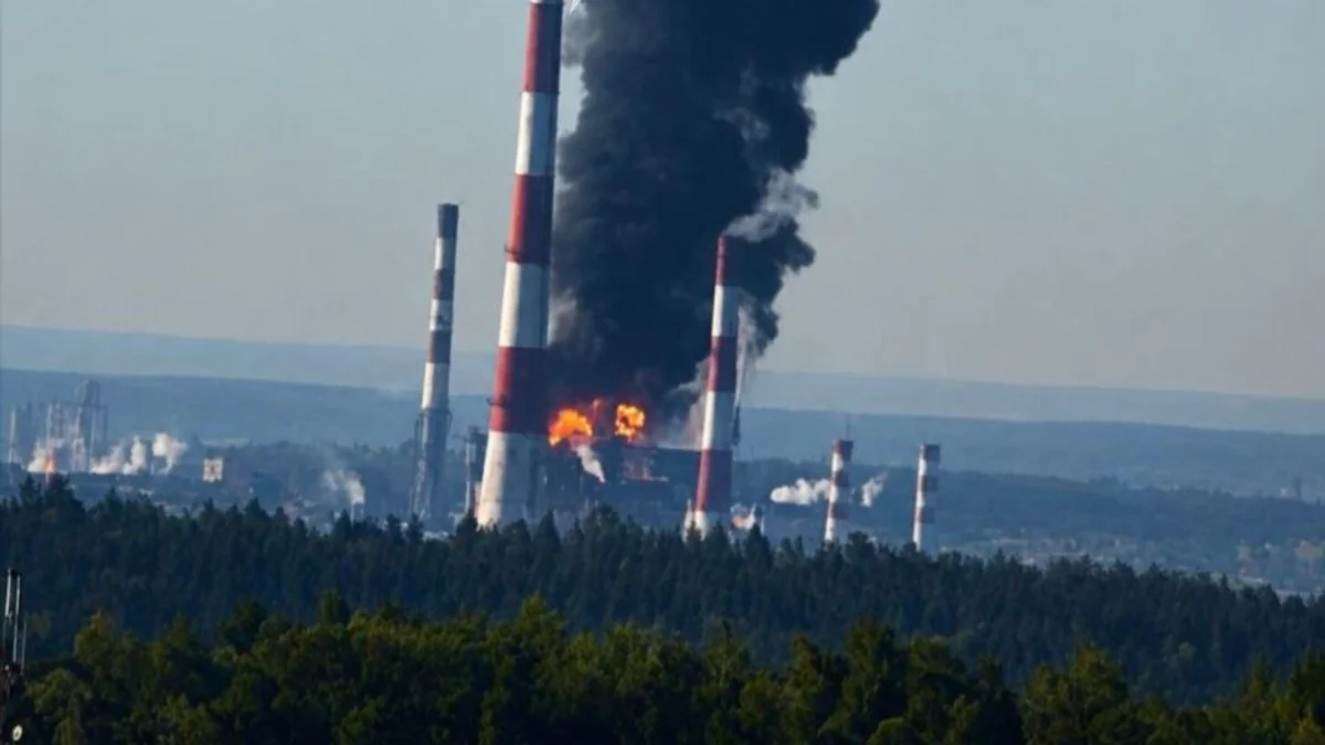 Ukraine Targets Russia’s Largest Refinery and Multiple Command-and-Logistics Hubs in Multi-Target Strike