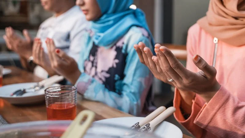 Navigating Ramadan Fasting with Eating Disorders and Diabetes: Expert Tips