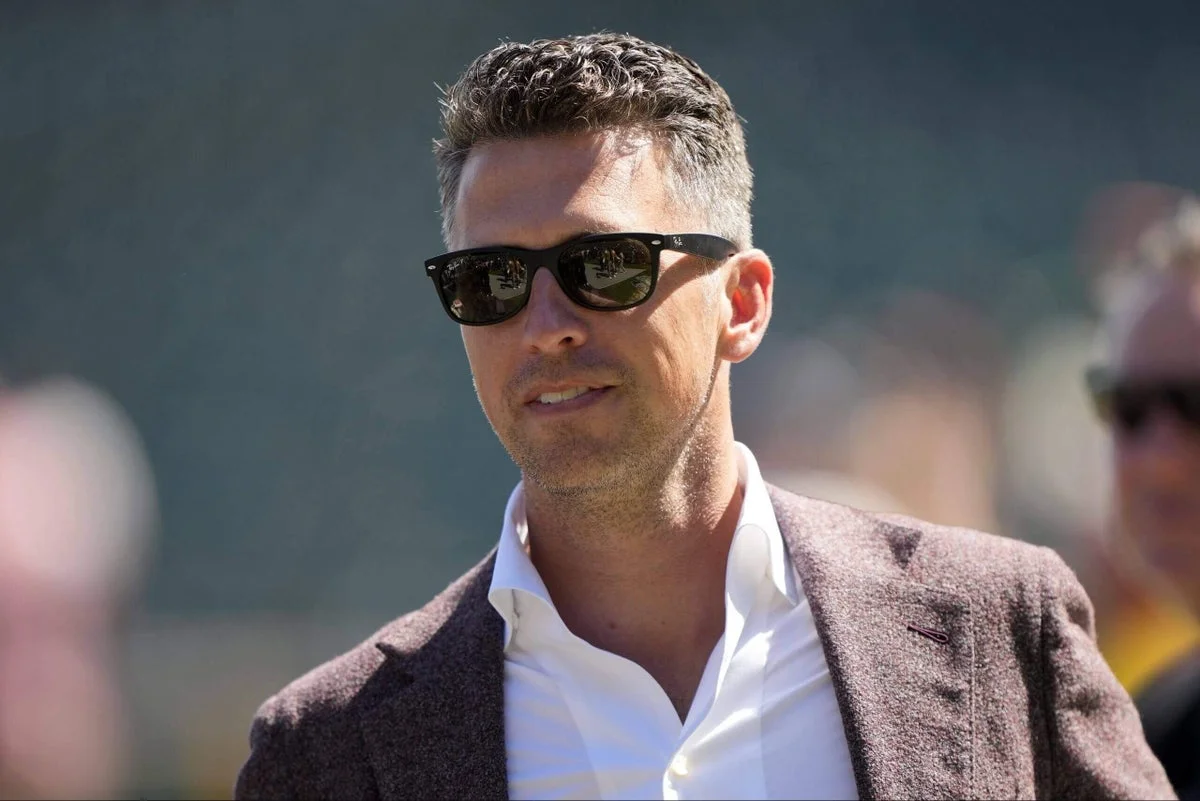 Posey’s Giants gamble and Lakers shock sale to Iger and Kushner