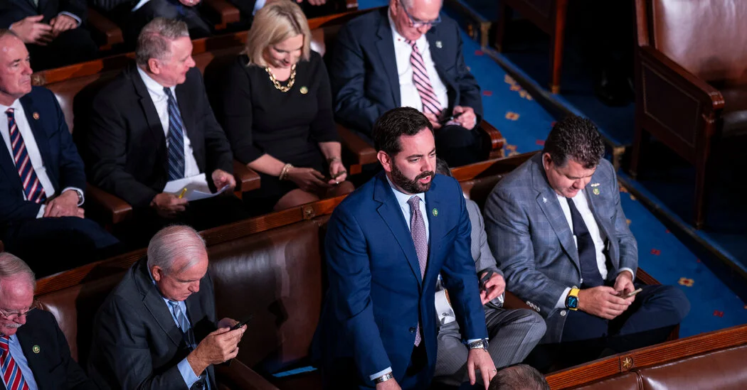 "Democrats Seek Court's Help in Retaking US House through NY Redistricting Battle"