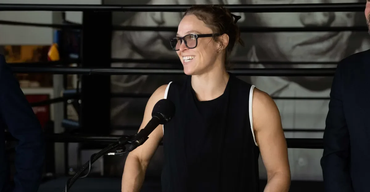 Ronda Rousey defies age critics in comeback showdown with Gina Carano