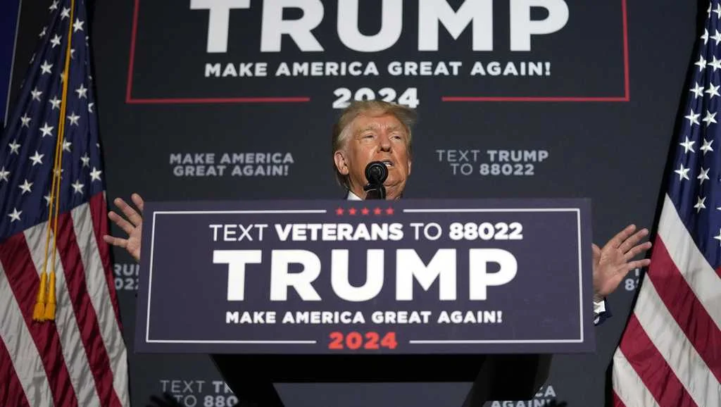 "Trump's Return to Iowa State Fair Dominates Headlines, Overshadowing Rival DeSantis"