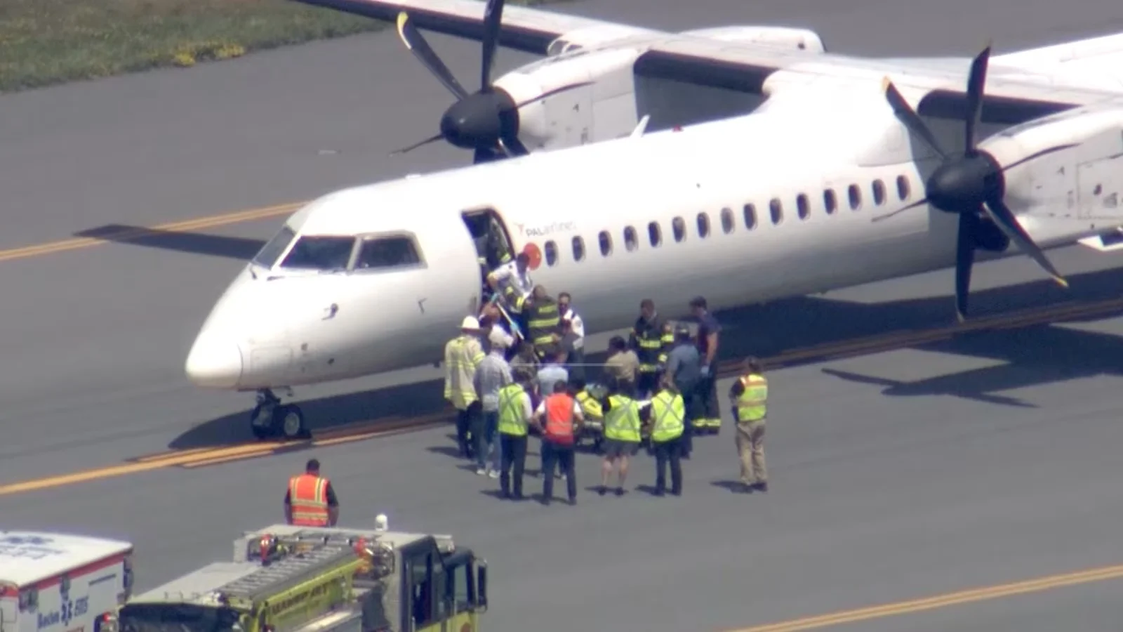 Passengers subdue pilot during medical emergency on Air Canada flight, divert to Boston