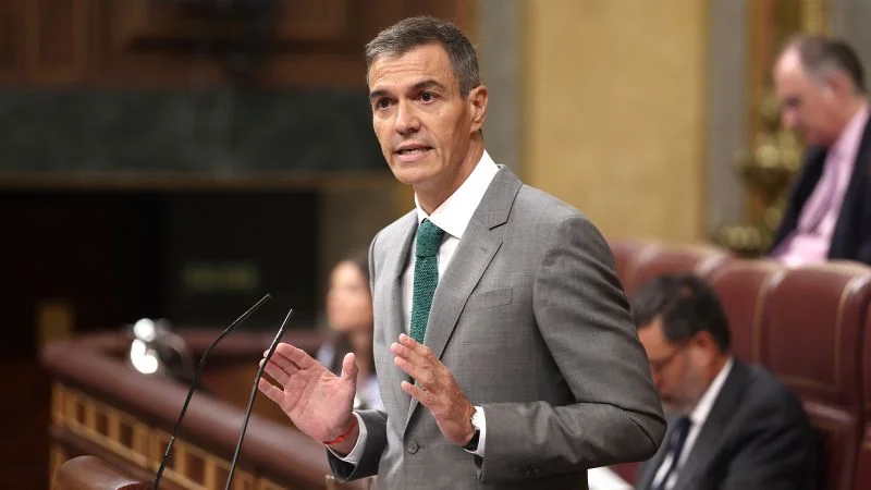Sánchez: no advance warnings on Ceuta migrant surge, vows full dossier