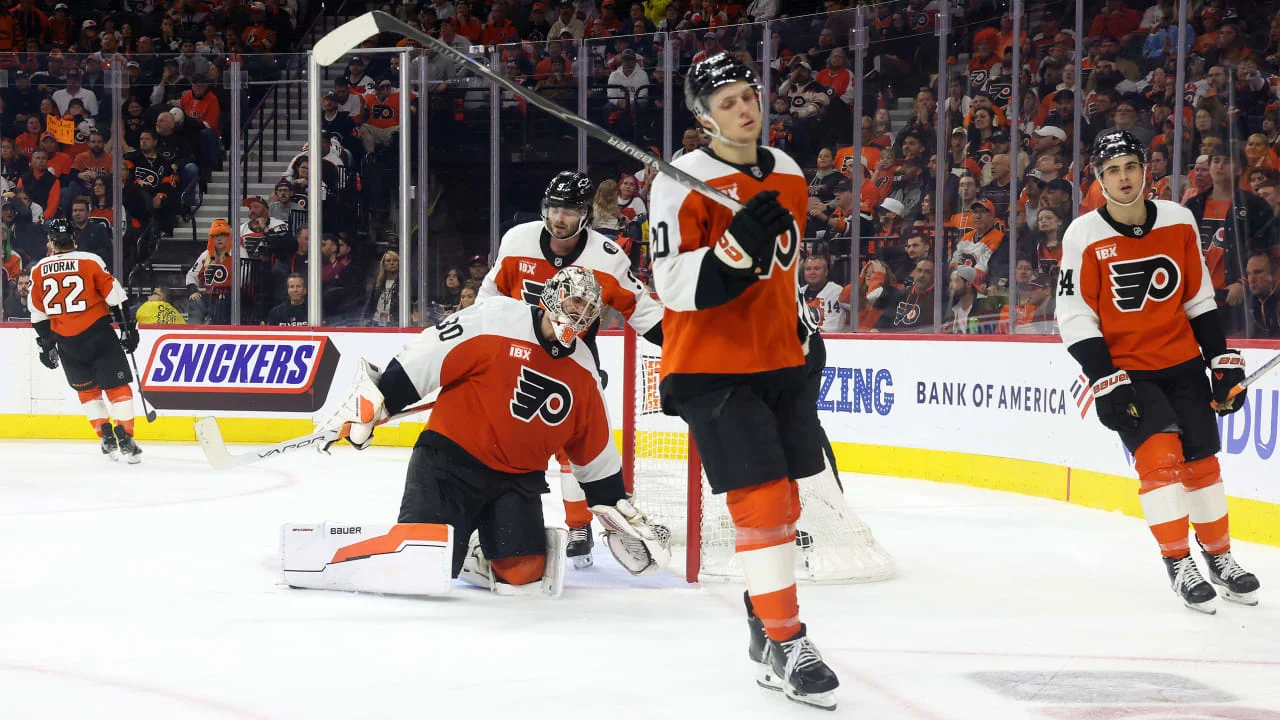 Carolina completes East semifinal sweep as Flyers' Tippett injury weighs on offense