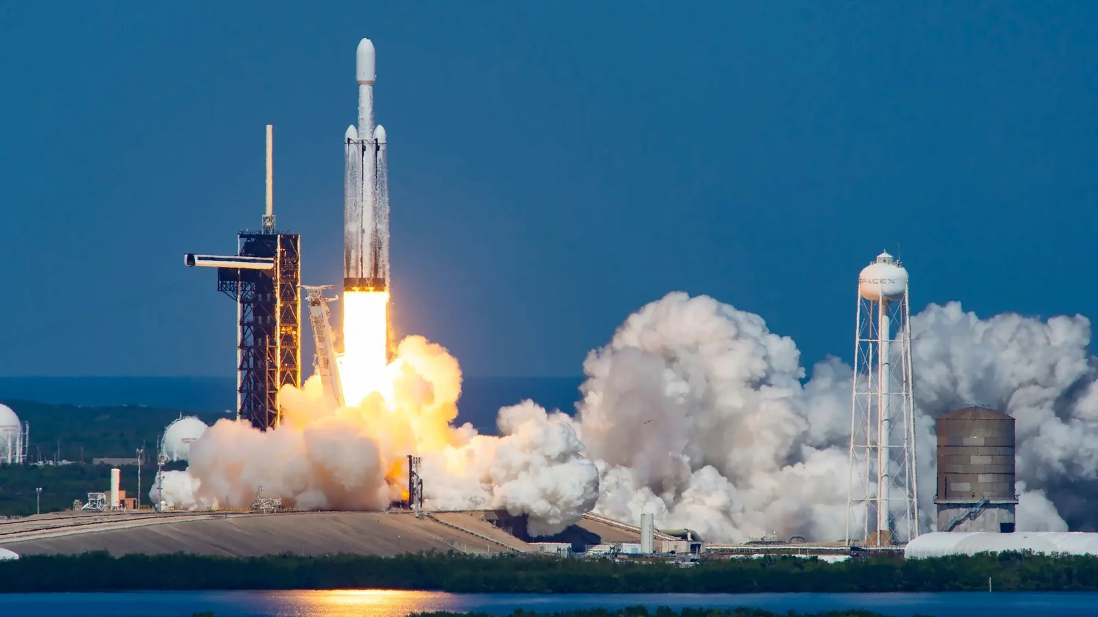 SpaceX readies Falcon Heavy for first launch in 18 months with ViaSat-3 F3 mission