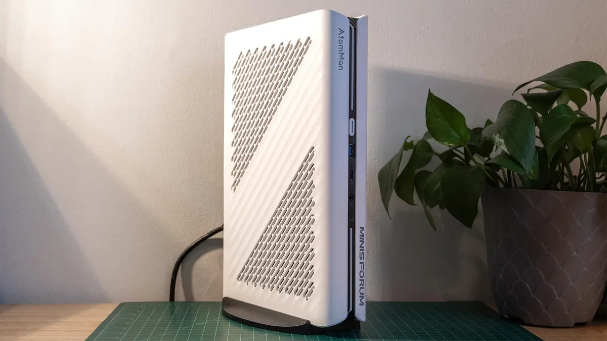 AtomMan G1 Pro: Big performance in a compact desktop that leans into trade-offs