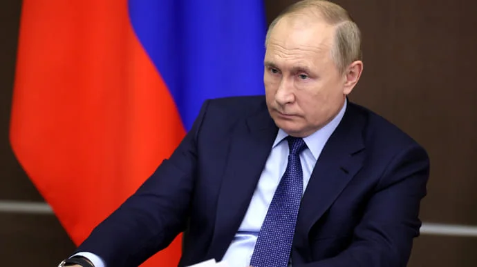 Putin's Fate Hangs in the Balance: Will He Be Vindicated or Condemned?