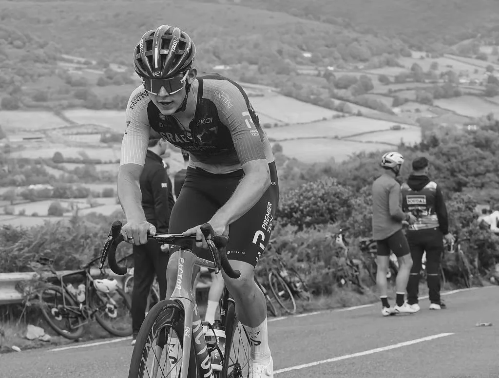 Tragic Crash at Volta a Portugal Claims 19-Year-Old Finlay Tarling