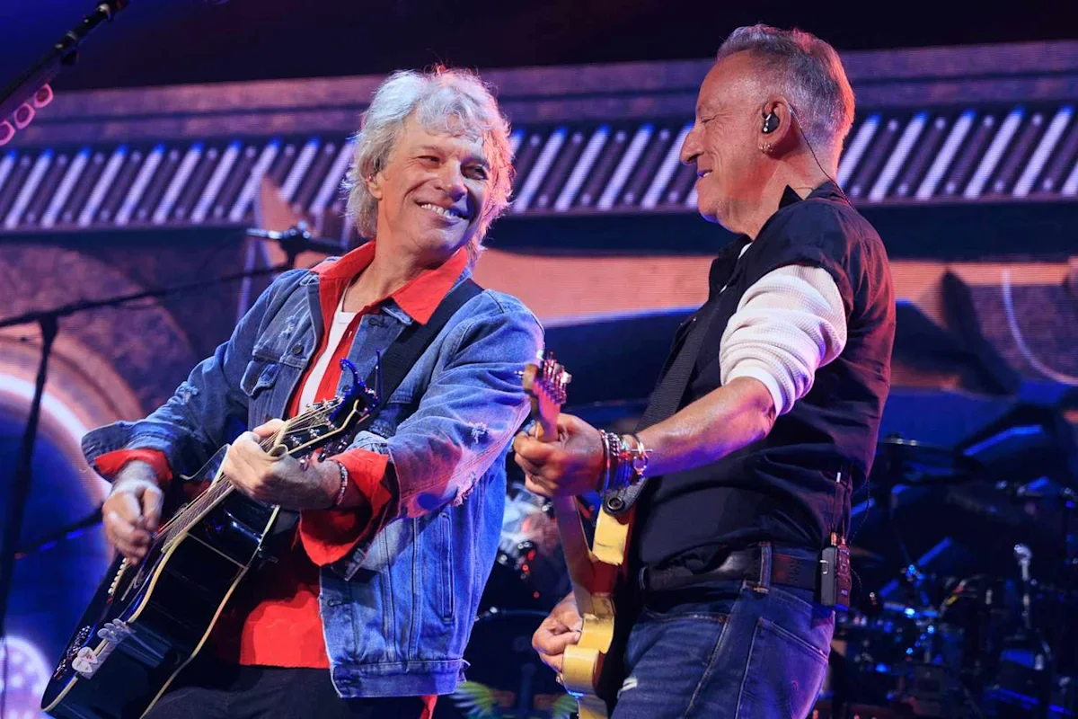 Bruce Springsteen Drops In for Surprise Bon Jovi Duet at MSG Residency Finale