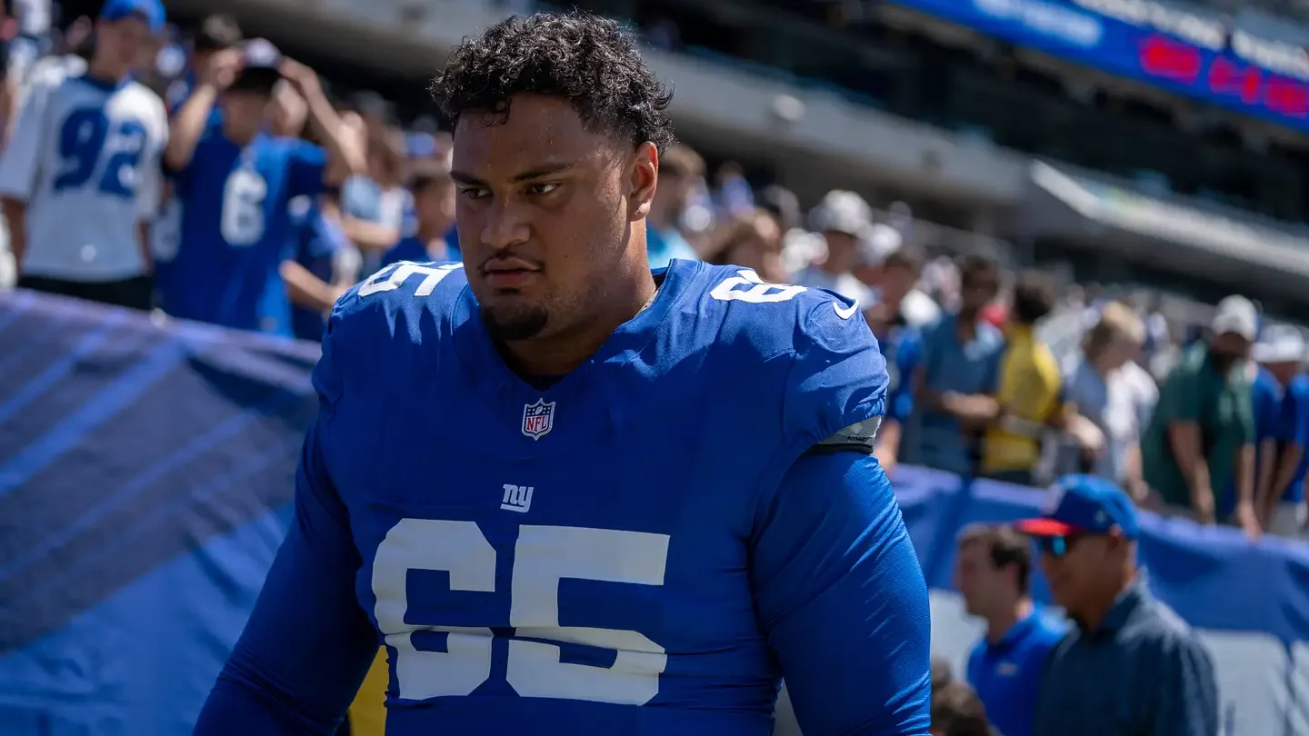 Rookie Mauigoa Shines as Giants' Trenches Struggle in Preseason Debut