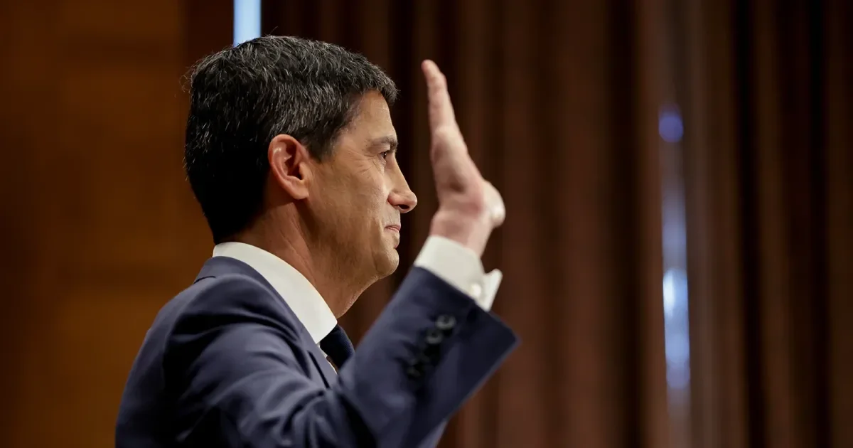 Warsh Takes Fed Lead Under Trump’s Scrutiny