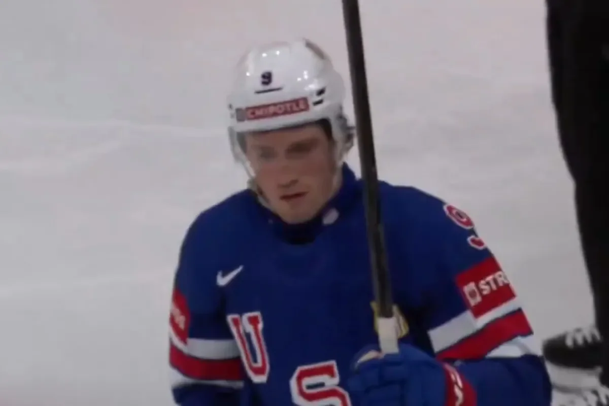 Leonard's Three-Point Night Sparks USA to 7-3 Win Over Hungary