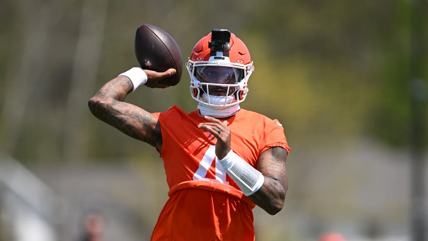 Watson Emerges as Browns' Week 1 QB Favorite After Minicamp