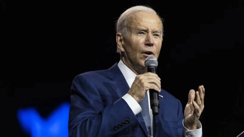 Biden Shortens Asia Trip to Focus on Debt Ceiling Talks