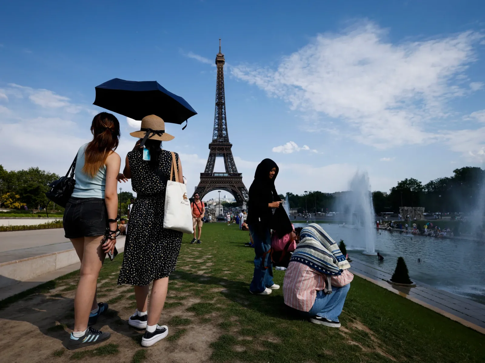 Europe Faces Record Heat Toll as Deaths Rise and Cities Scale Up Cooling